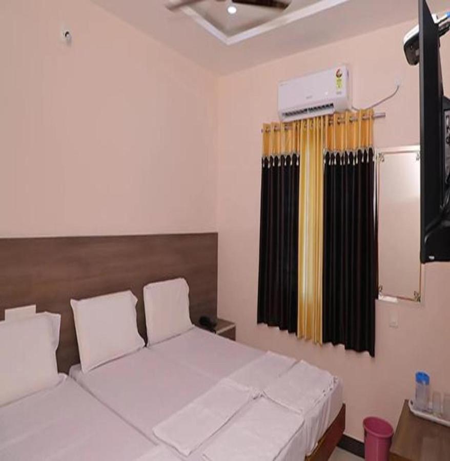 Fabhotel Nb Venkateswara Grand Inn Tirupati Buitenkant foto