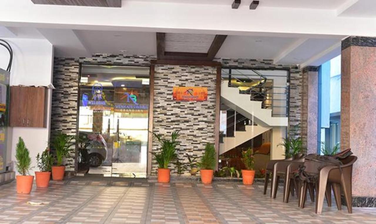 Fabhotel Nb Venkateswara Grand Inn Tirupati Buitenkant foto