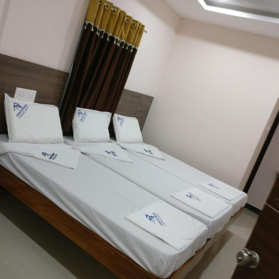 Fabhotel Nb Venkateswara Grand Inn Tirupati Buitenkant foto